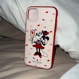 Basically new Kate Spade 11/XR case 💗